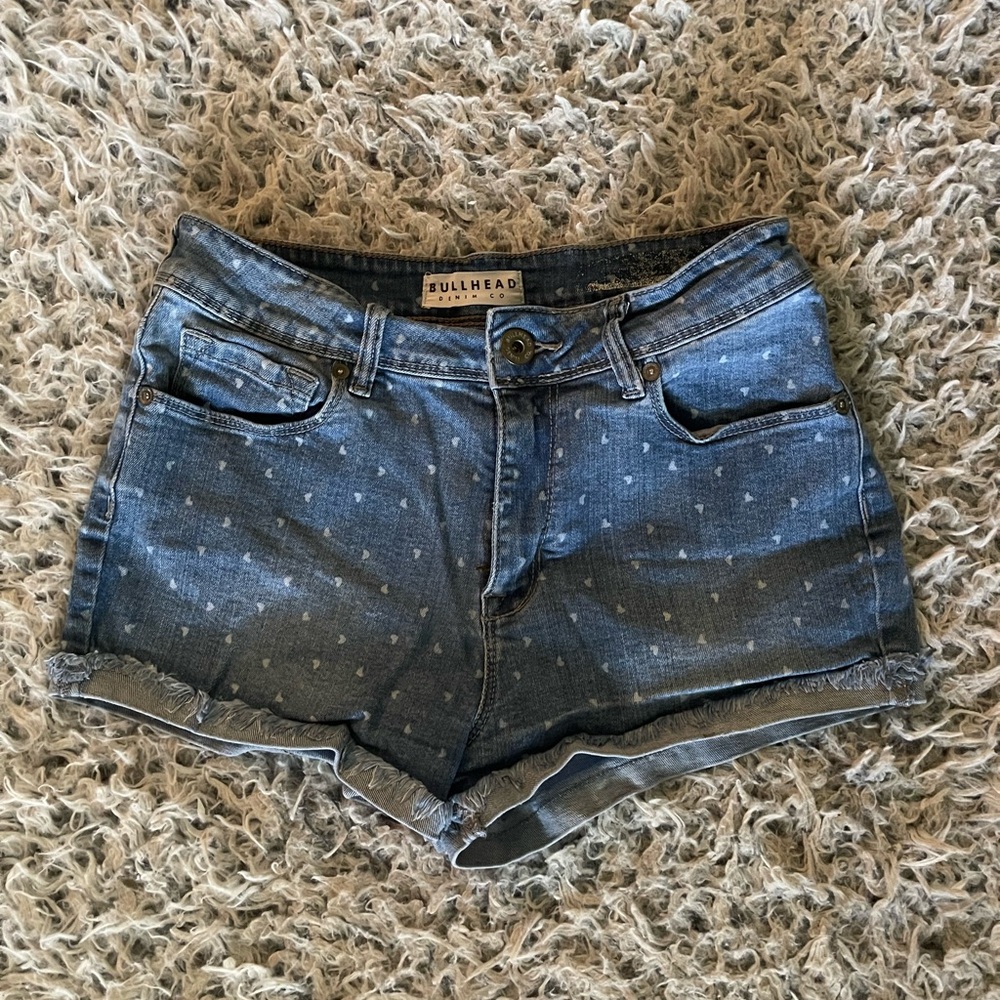 Bullhead Jean shorts with heart design juniors size 28 / 7